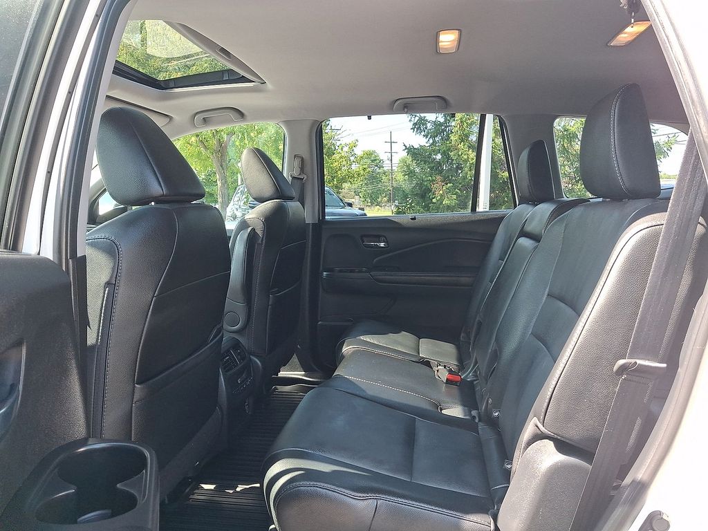 Thumbnail: 2021 Honda Pilot - 9