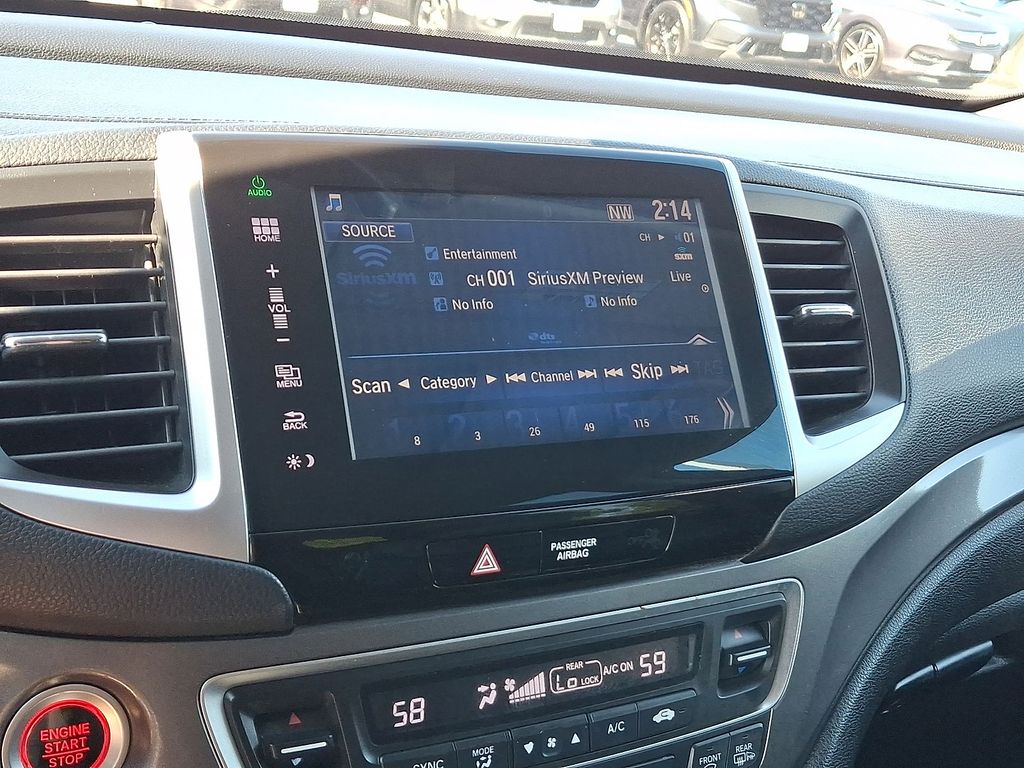 Thumbnail: 2016 Honda Pilot - 11