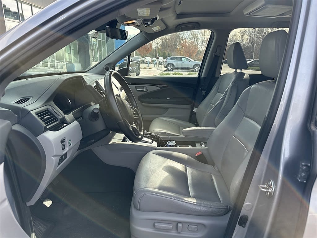 Thumbnail: 2019 Honda Pilot - 5