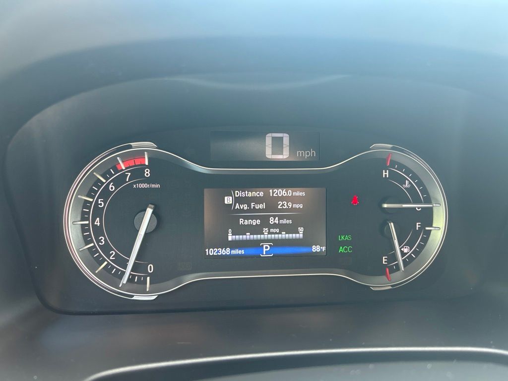 Thumbnail: 2018 Honda Pilot - 10