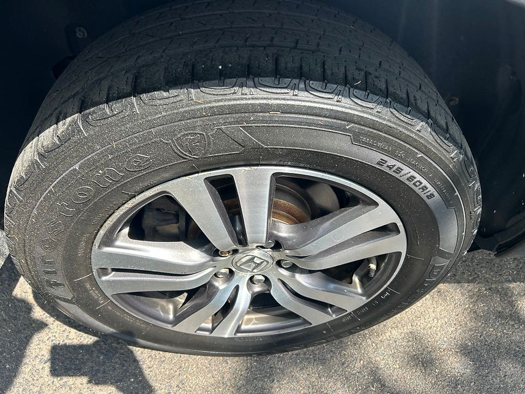 Thumbnail: 2018 Honda Pilot - 16