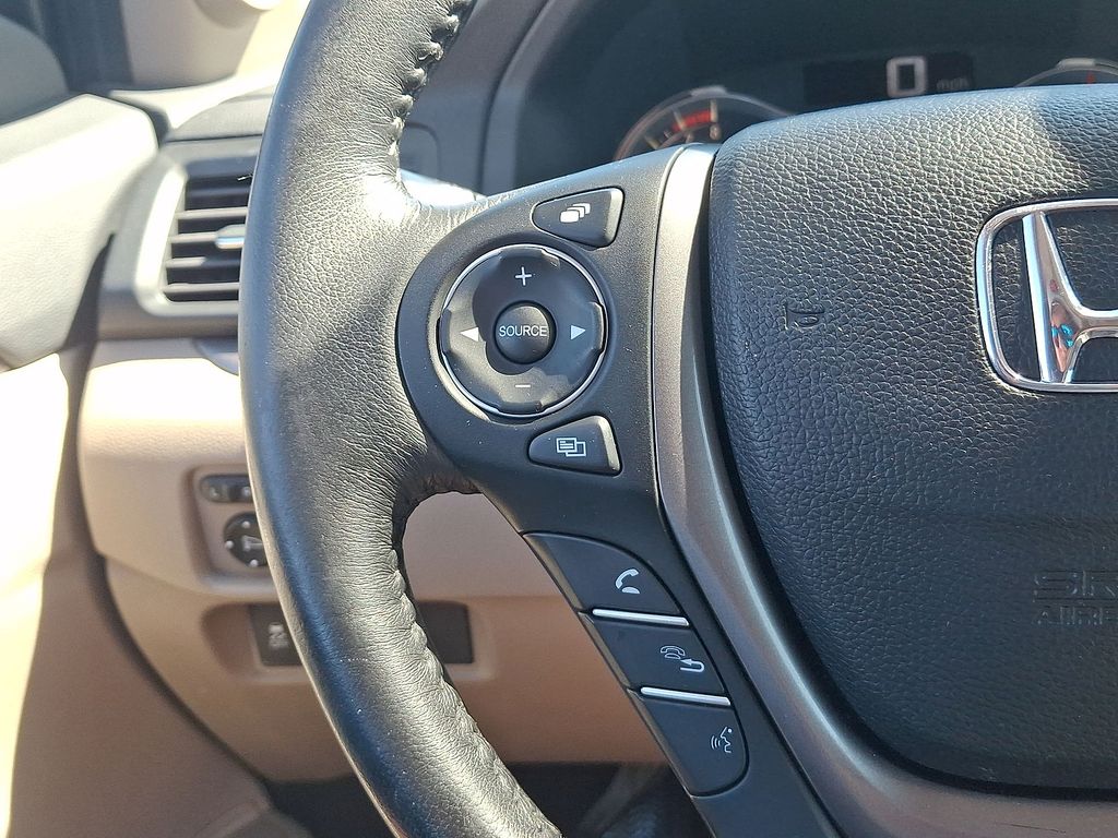 Thumbnail: 2016 Honda Pilot - 20