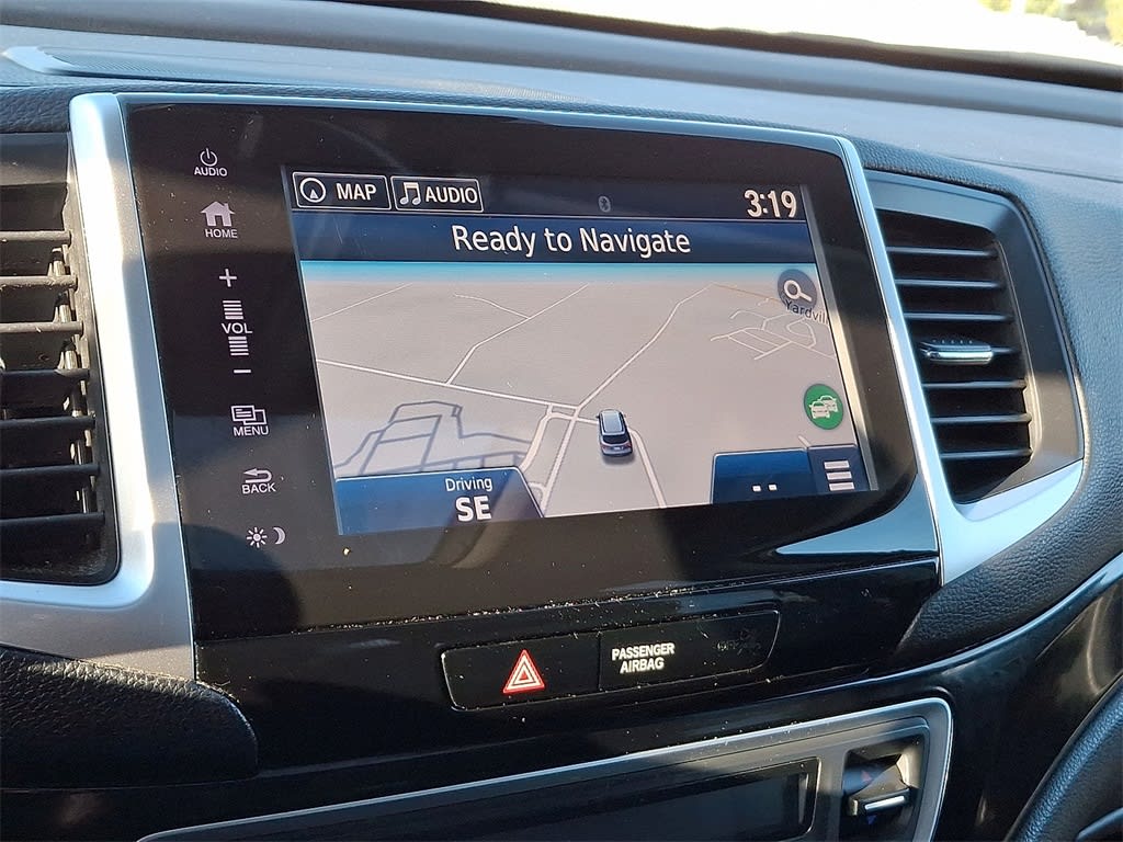 Thumbnail: 2017 Honda Pilot - 11