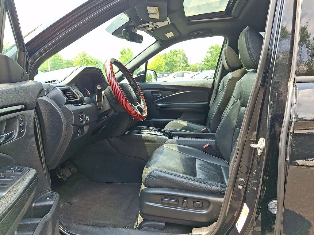 Thumbnail: 2019 Honda Passport - 8