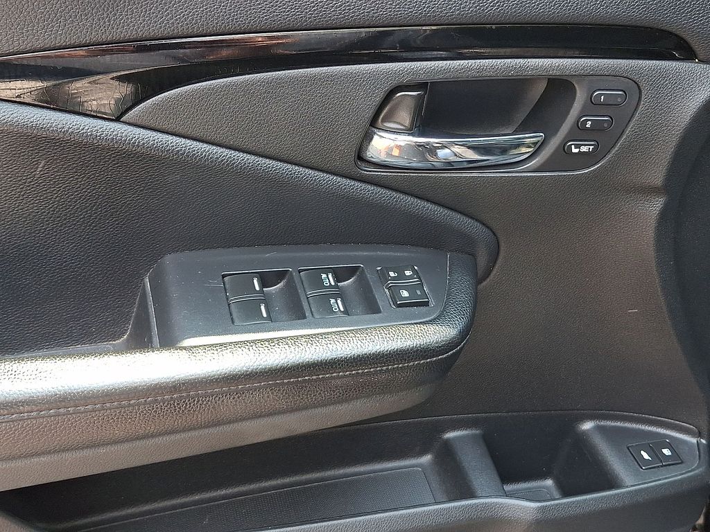 Thumbnail: 2019 Honda Passport - 17