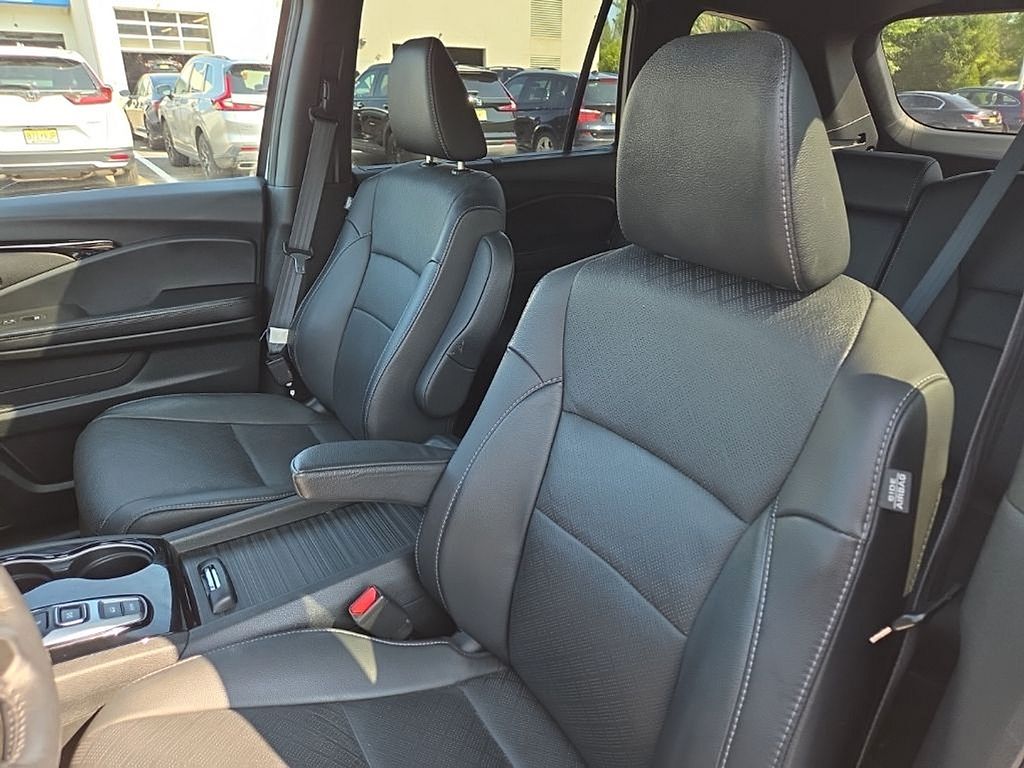 Thumbnail: 2021 Honda Passport - 8