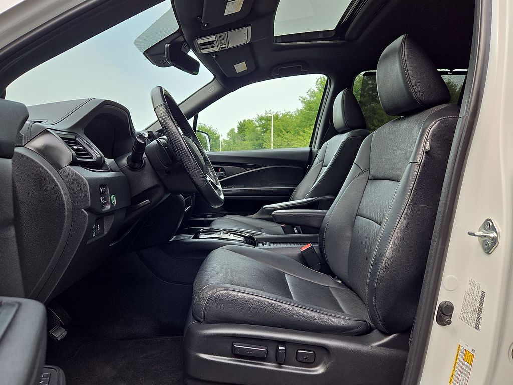 Thumbnail: 2021 Honda Passport - 10