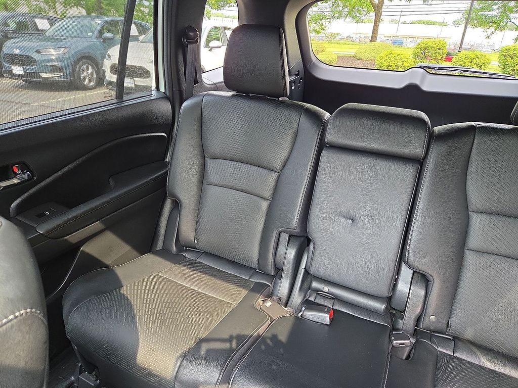 Thumbnail: 2021 Honda Passport - 11