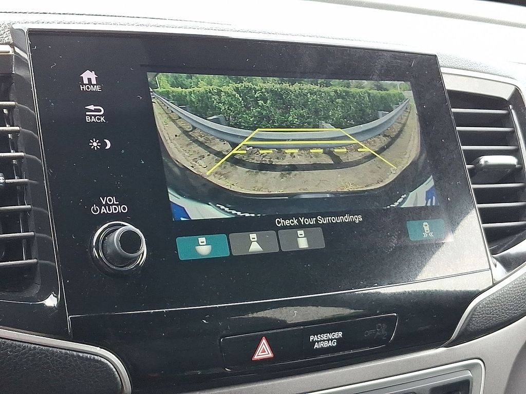 Thumbnail: 2021 Honda Passport - 18