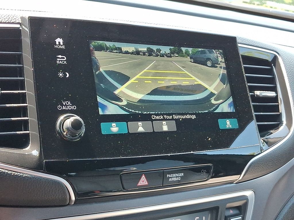 Thumbnail: 2019 Honda Passport - 18