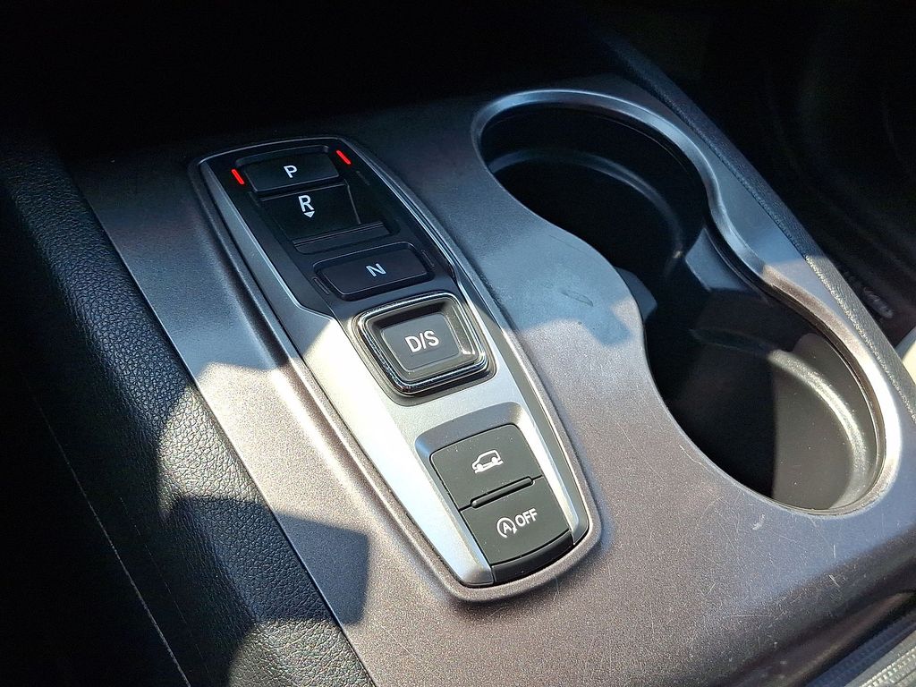 Thumbnail: 2019 Honda Passport - 11