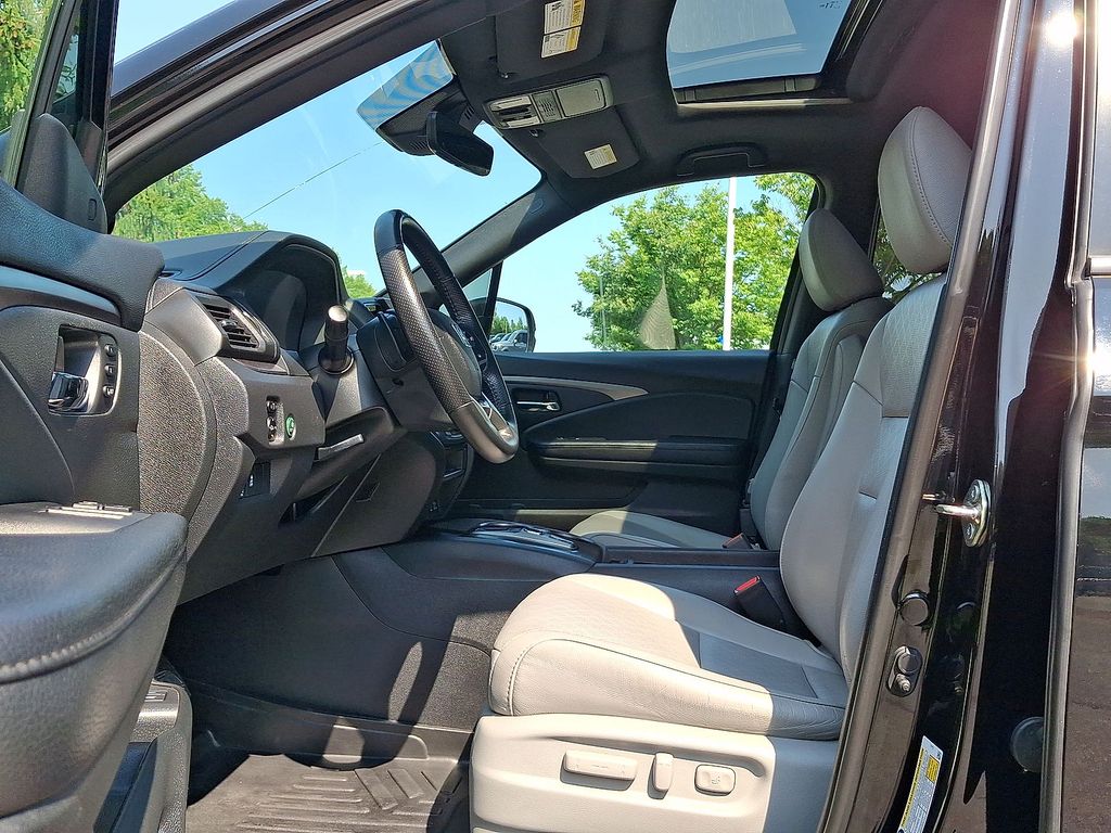 Thumbnail: 2019 Honda Passport - 8
