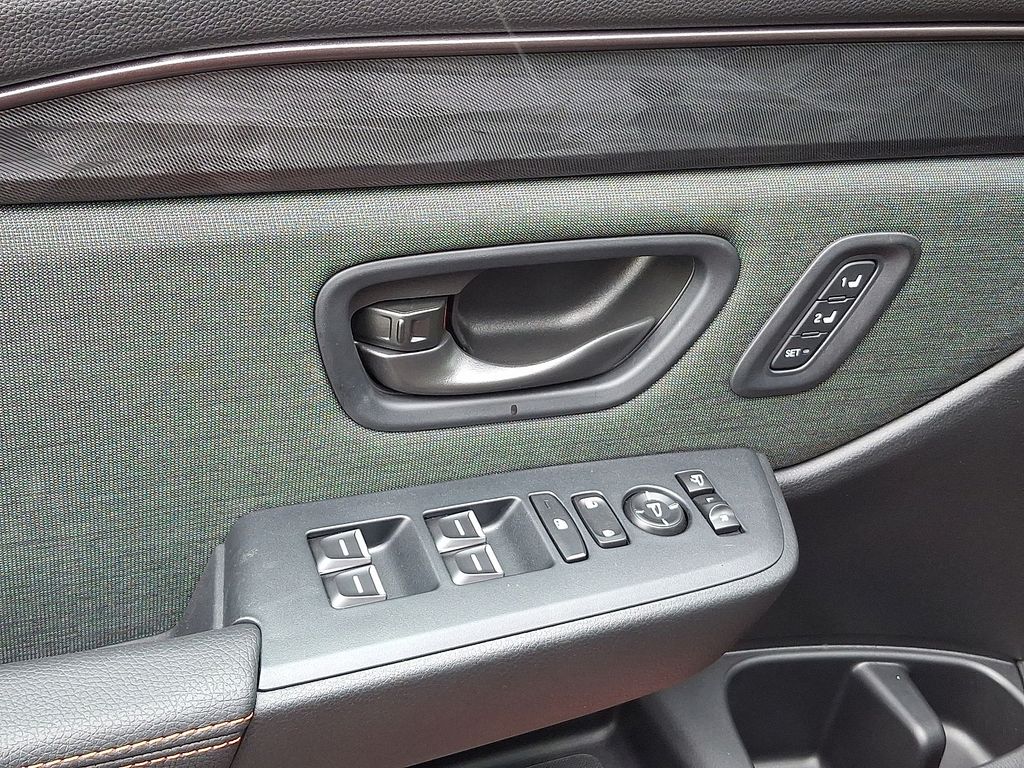 Thumbnail: 2026 Honda Passport - 17
