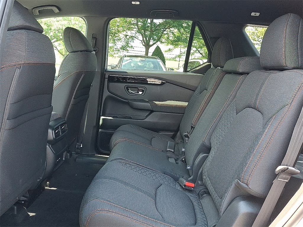 Thumbnail: 2025 Honda Pilot - 11