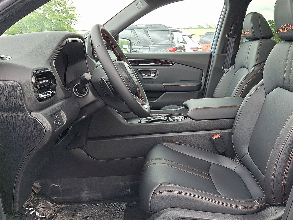 Thumbnail: 2025 Honda Pilot - 8