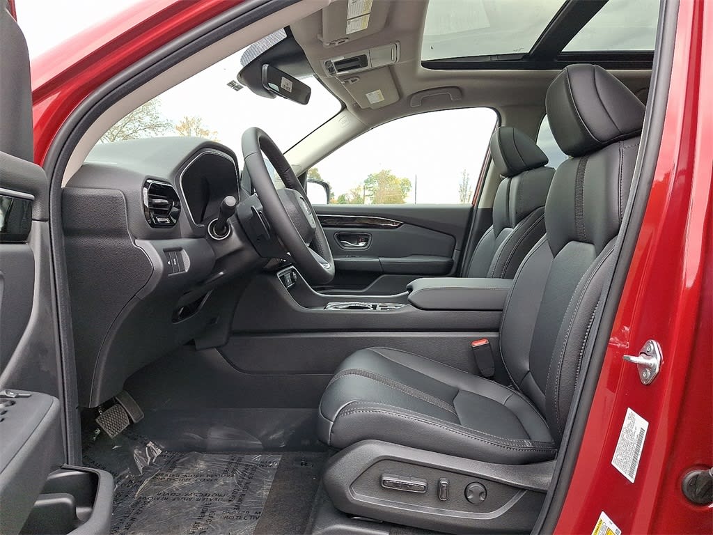 Thumbnail: 2025 Honda Pilot - 9