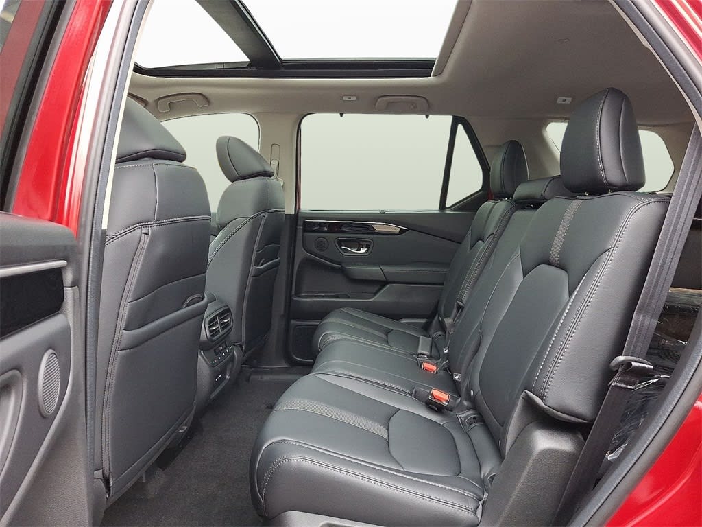 Thumbnail: 2025 Honda Pilot - 10