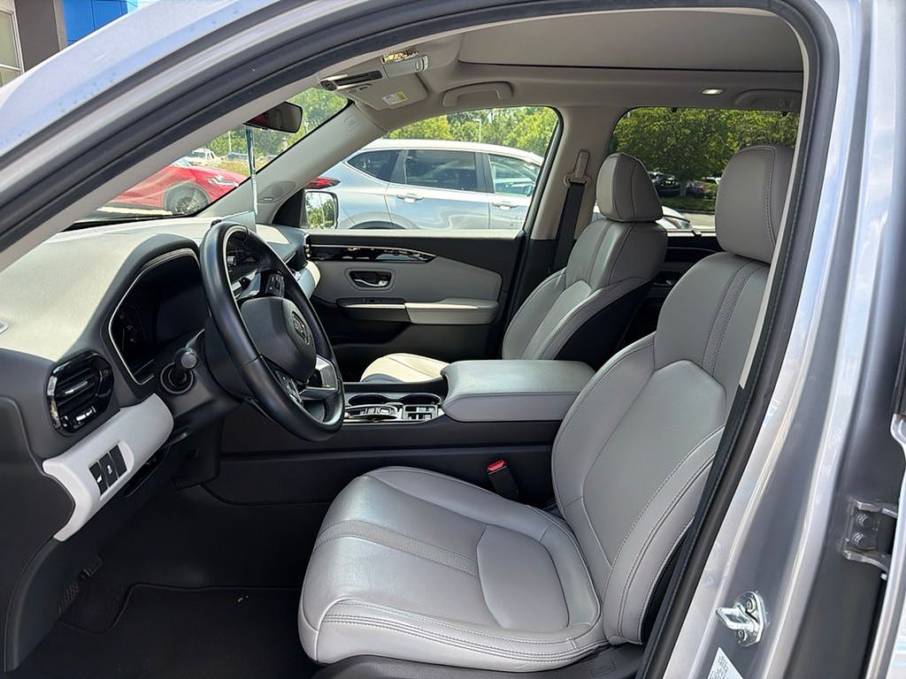 Thumbnail: 2024 Honda Pilot - 7