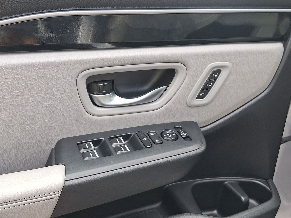 Thumbnail: 2024 Honda Pilot - 17