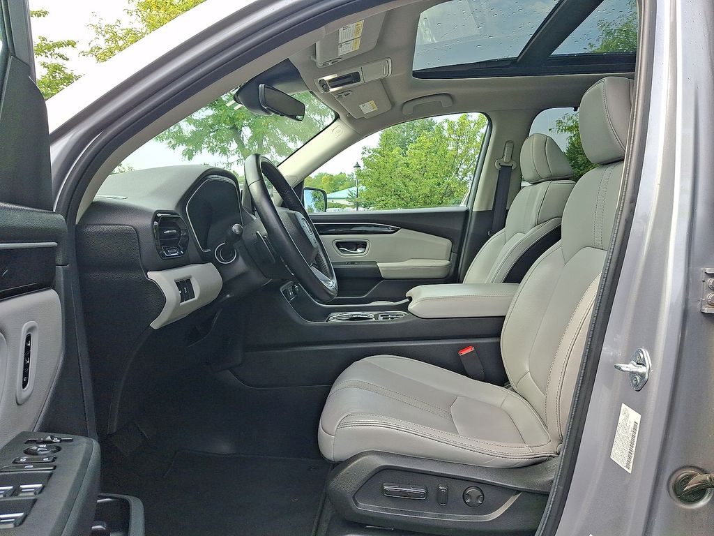 Thumbnail: 2024 Honda Pilot - 8