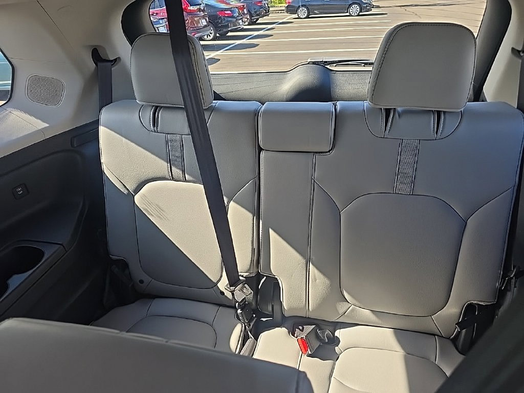 Thumbnail: 2024 Honda Pilot - 8