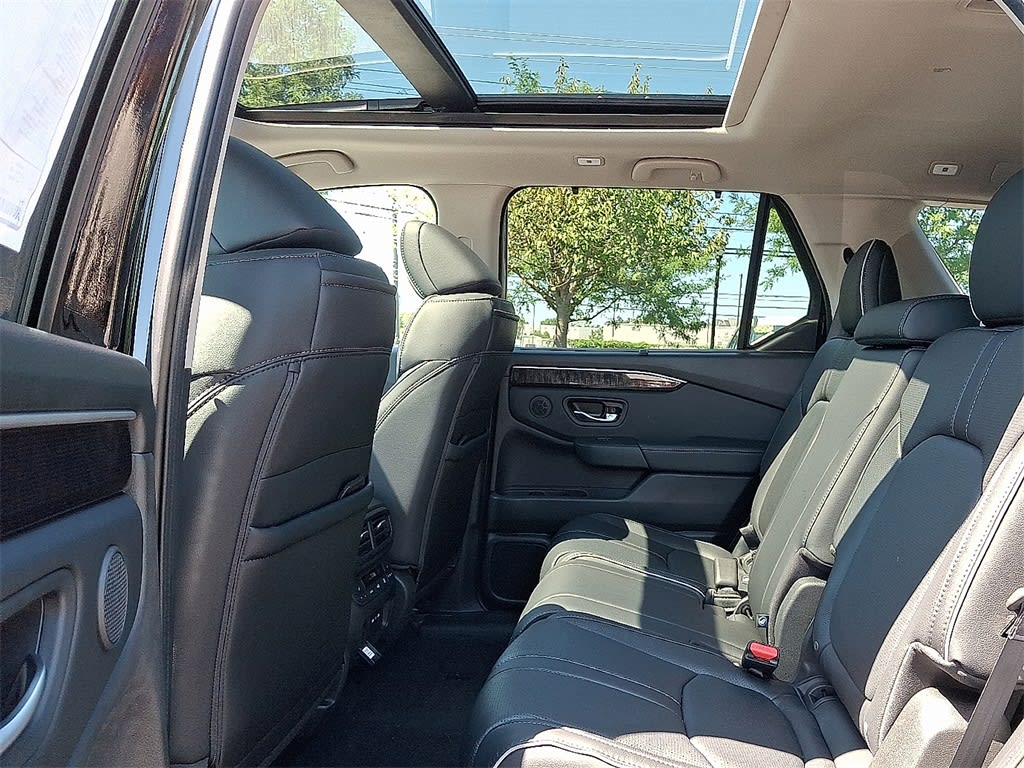 Thumbnail: 2025 Honda Pilot - 10