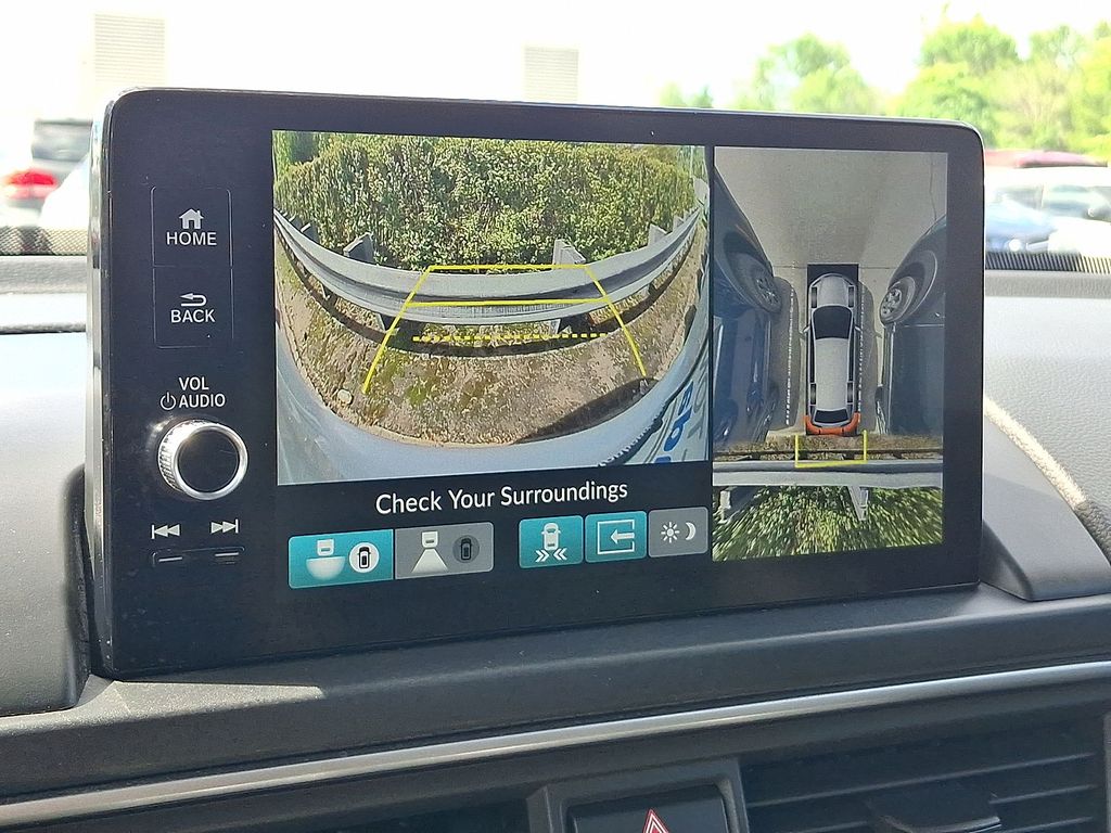 Thumbnail: 2023 Honda Pilot - 18