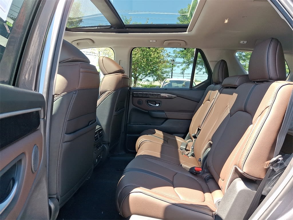 Thumbnail: 2025 Honda Pilot - 11