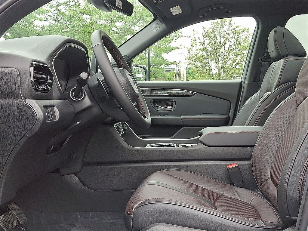 Thumbnail: 2025 Honda Pilot - 7