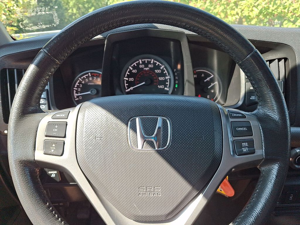 Thumbnail: 2014 Honda Ridgeline - 19