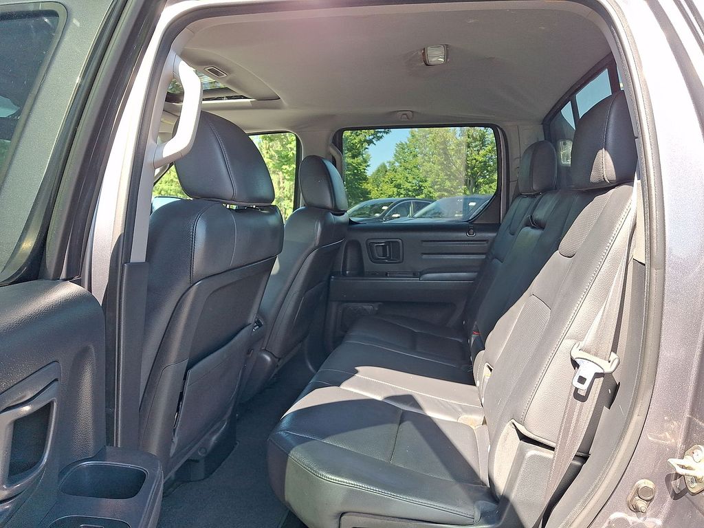 Thumbnail: 2014 Honda Ridgeline - 9