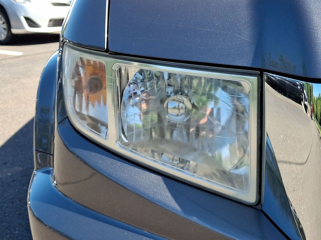 Thumbnail: 2014 Honda Ridgeline - 27
