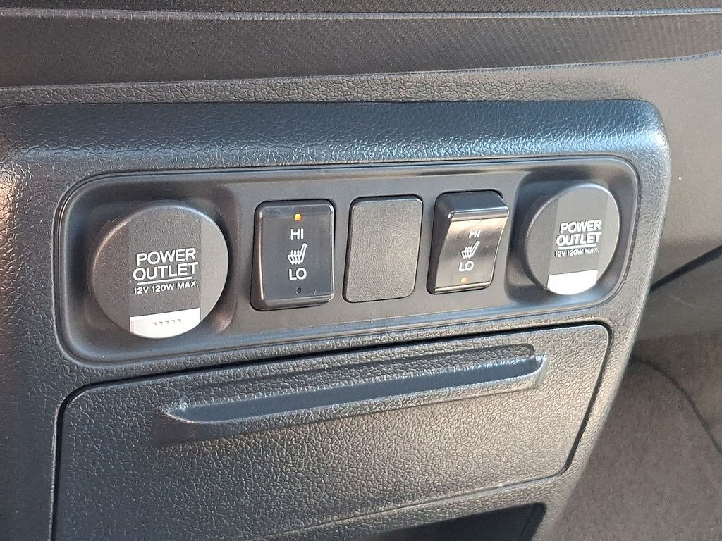 Thumbnail: 2014 Honda Ridgeline - 22