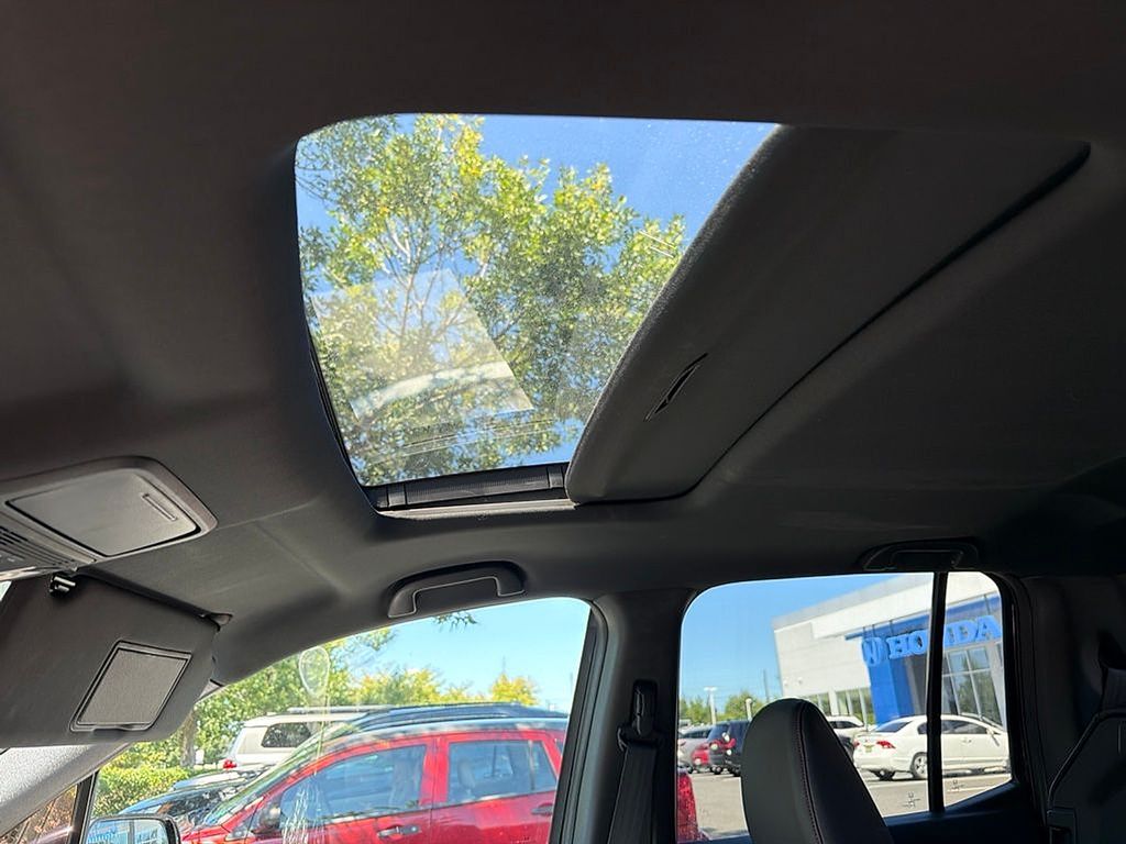Thumbnail: 2019 Honda Ridgeline - 18