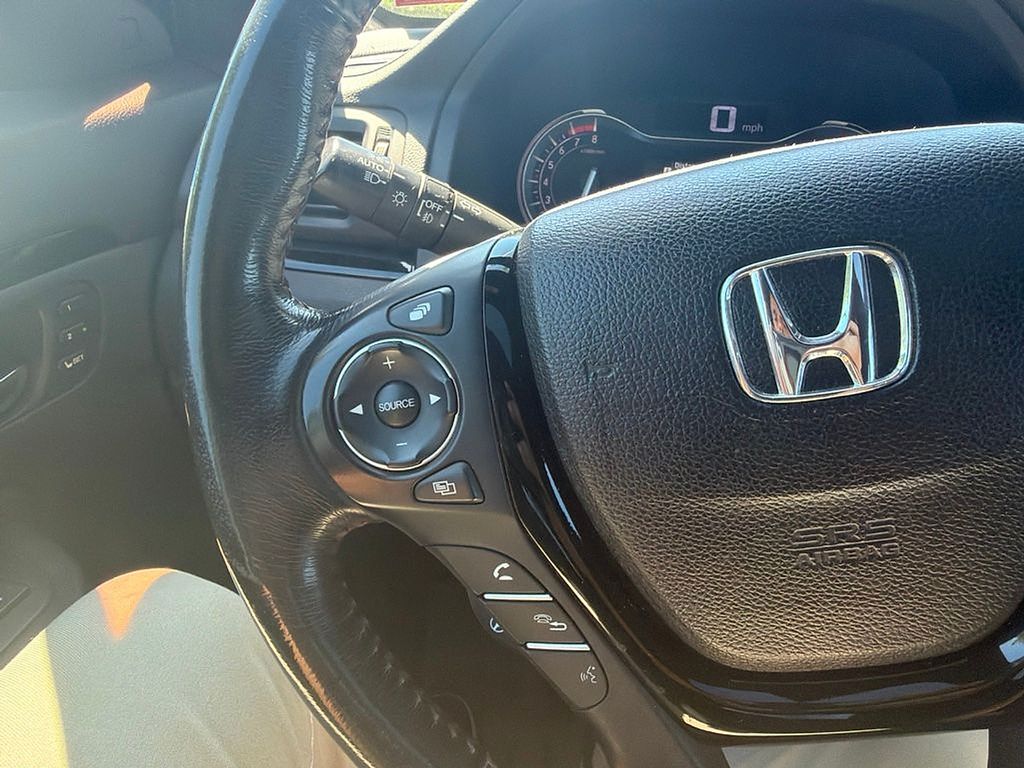 Thumbnail: 2019 Honda Ridgeline - 22