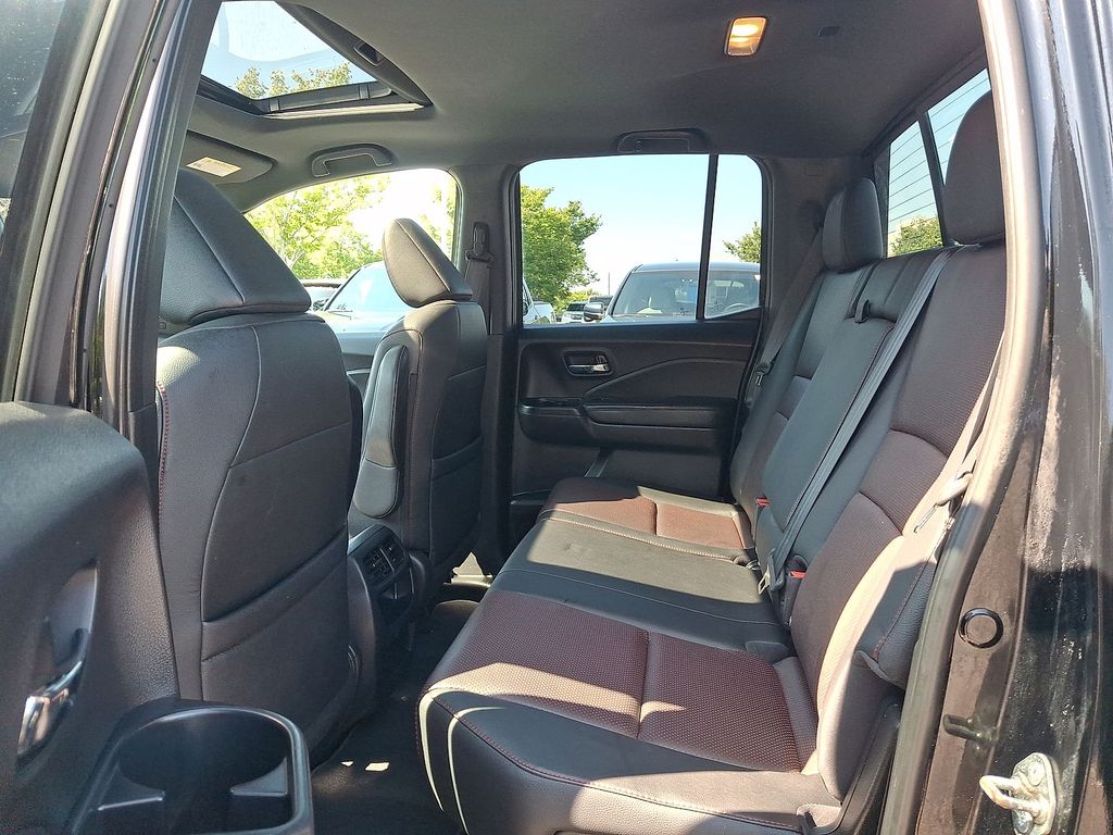 Thumbnail: 2019 Honda Ridgeline - 10