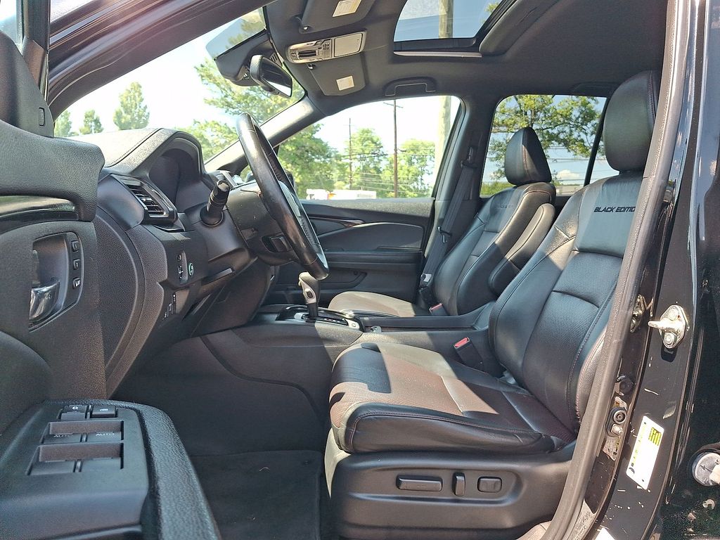 Thumbnail: 2017 Honda Ridgeline - 8