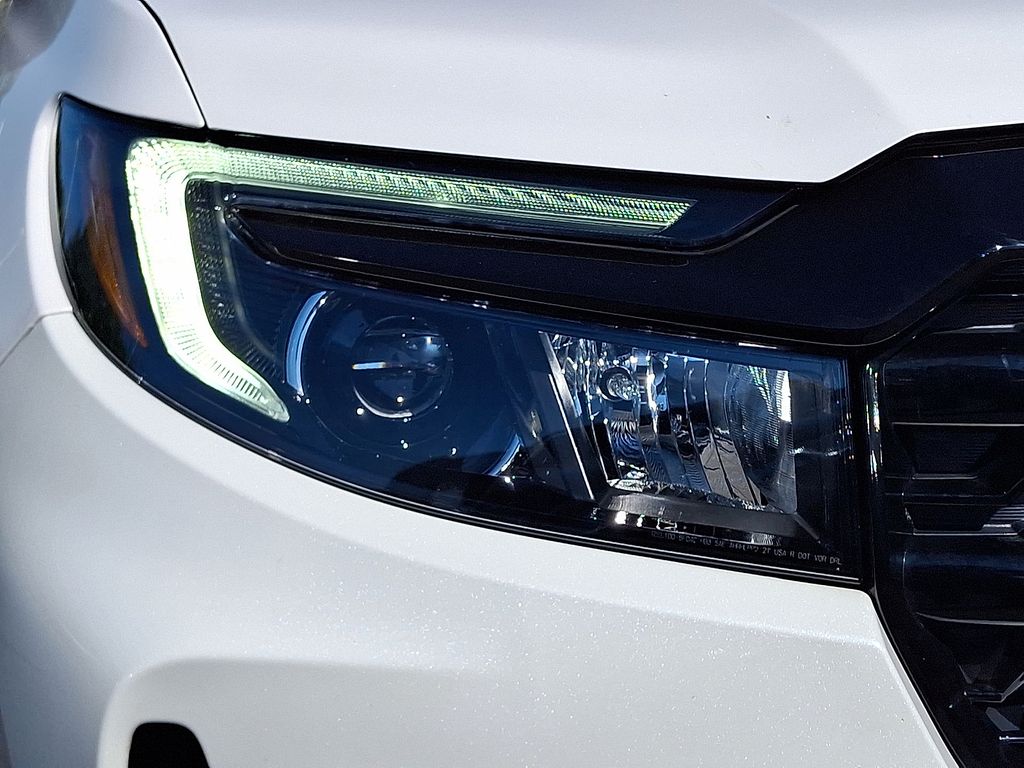Thumbnail: 2025 Honda Ridgeline - 28