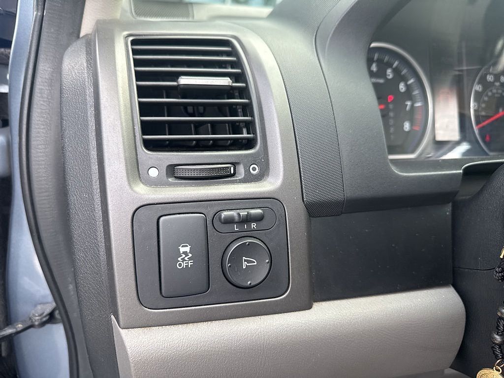 Thumbnail: 2011 Honda CR-V - 20