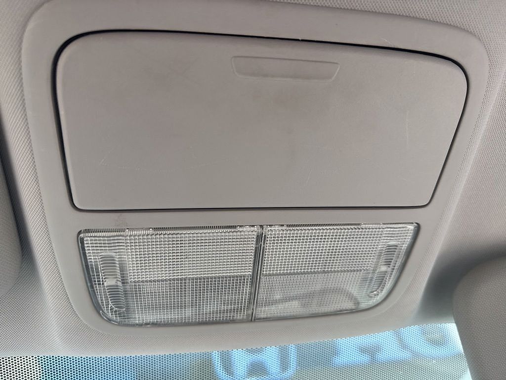 Thumbnail: 2011 Honda CR-V - 19