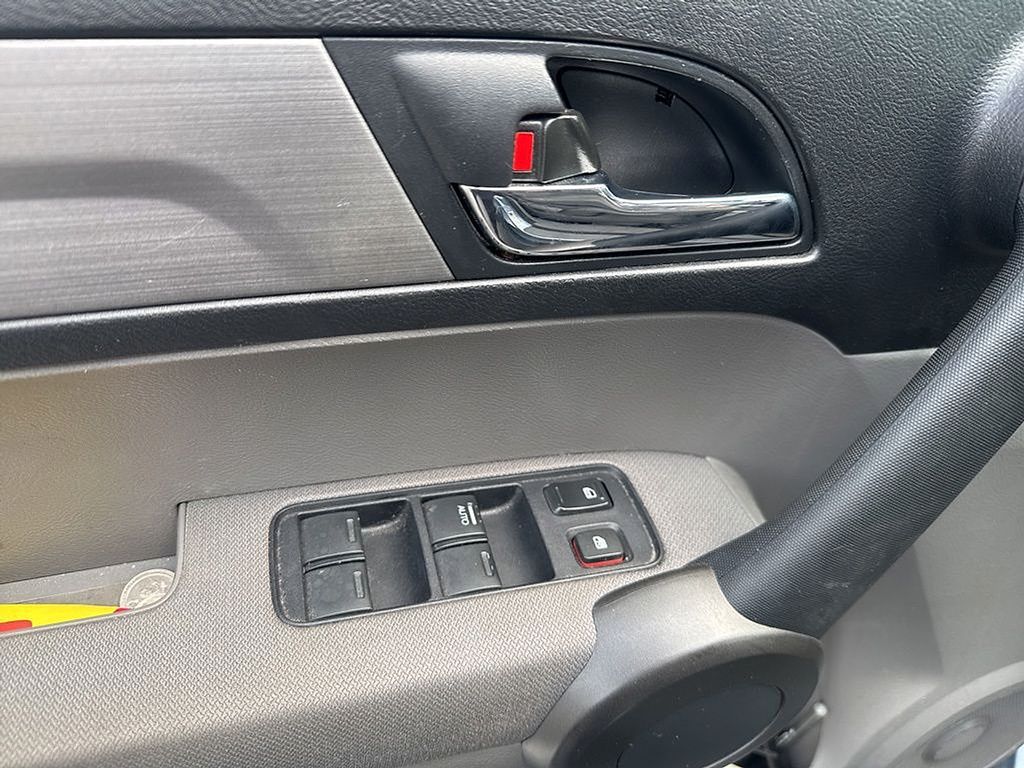 Thumbnail: 2011 Honda CR-V - 15