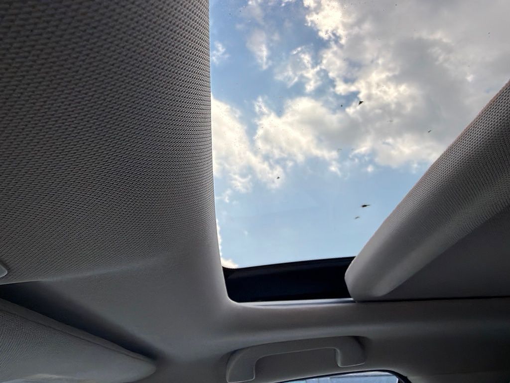 Thumbnail: 2016 Honda CR-V - 18