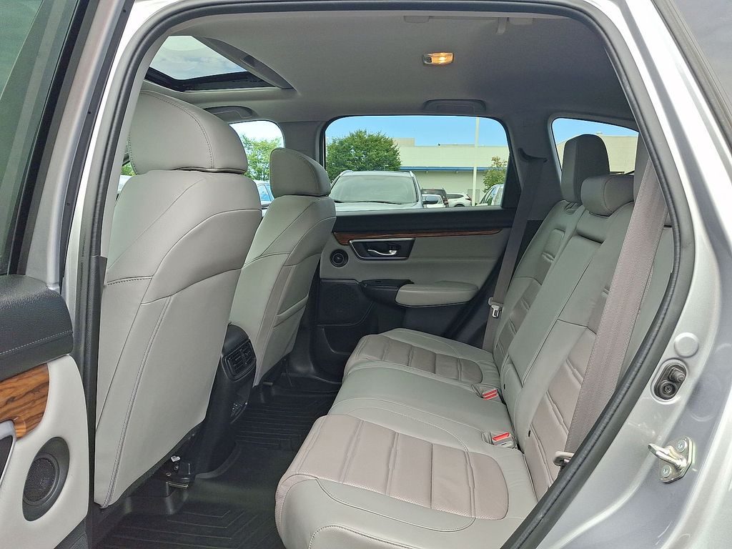 Thumbnail: 2017 Honda CR-V - 9