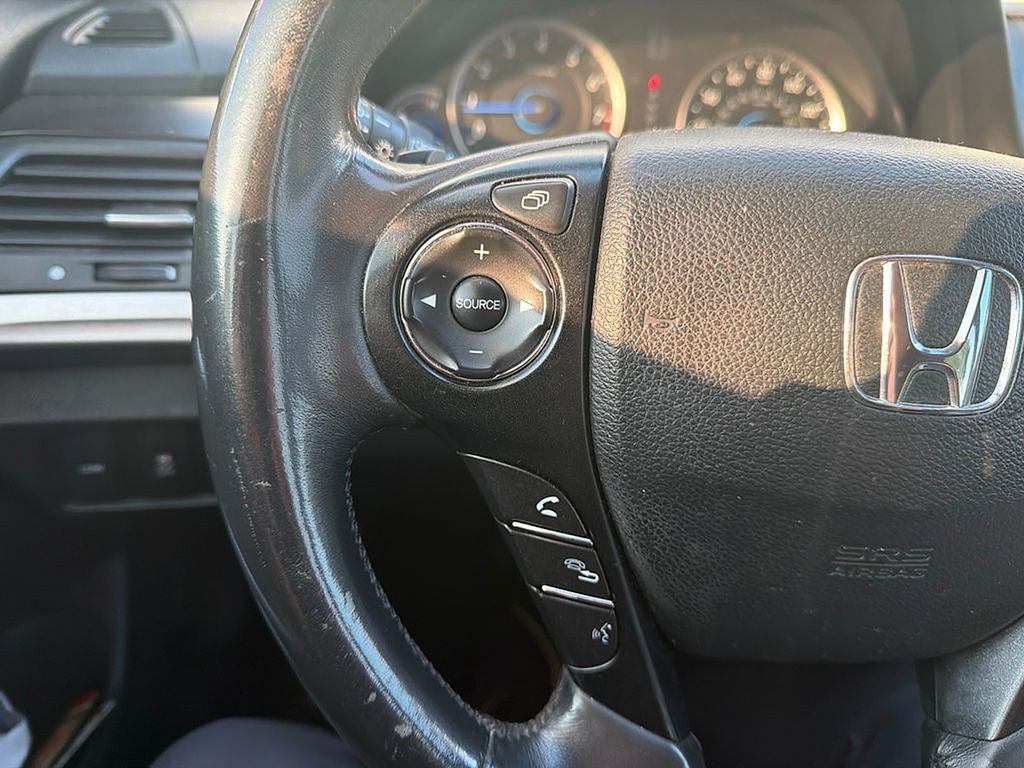 Thumbnail: 2015 Honda Crosstour - 18