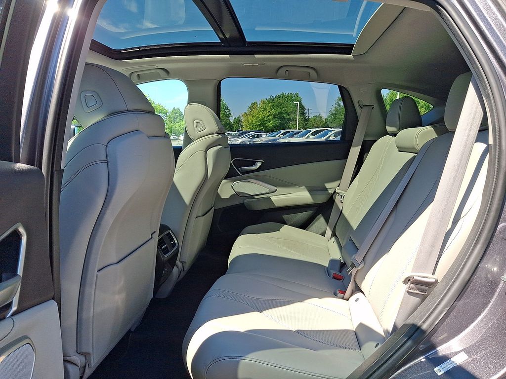 Thumbnail: 2021 Acura RDX - 10