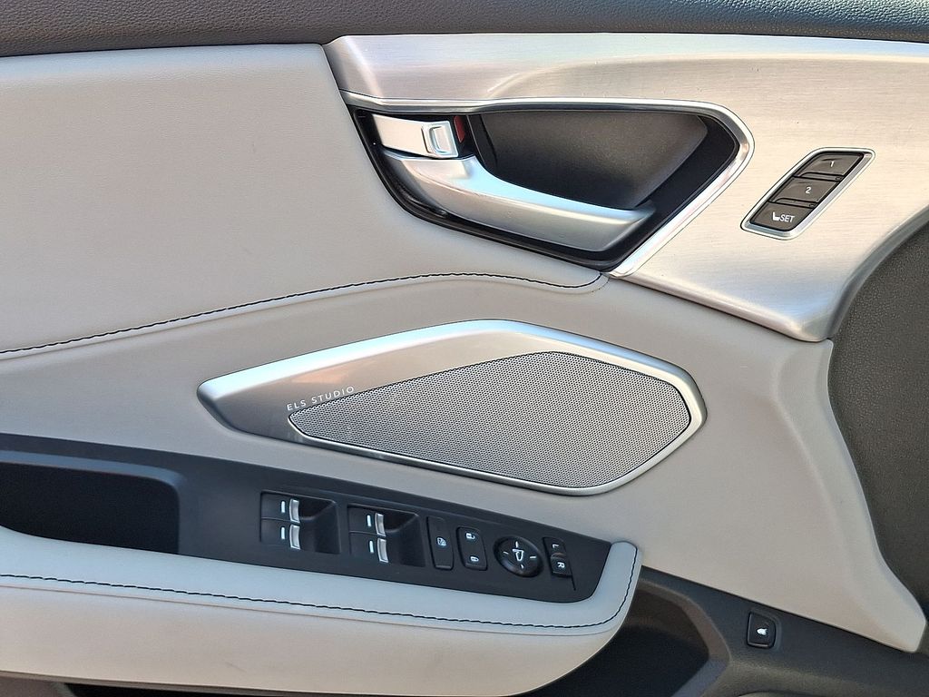 Thumbnail: 2021 Acura RDX - 18