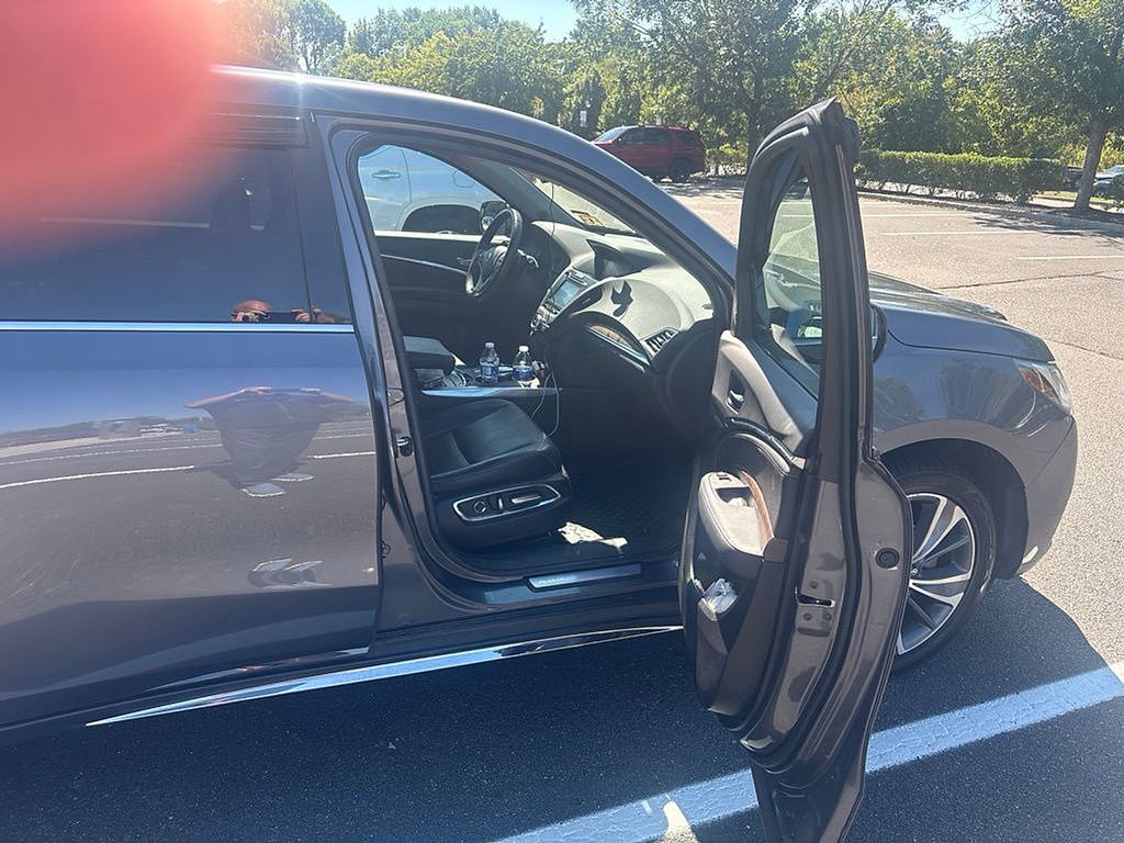 Thumbnail: 2019 Acura MDX - 19