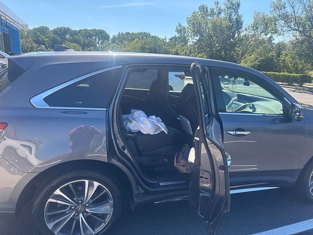 Thumbnail: 2019 Acura MDX - 18