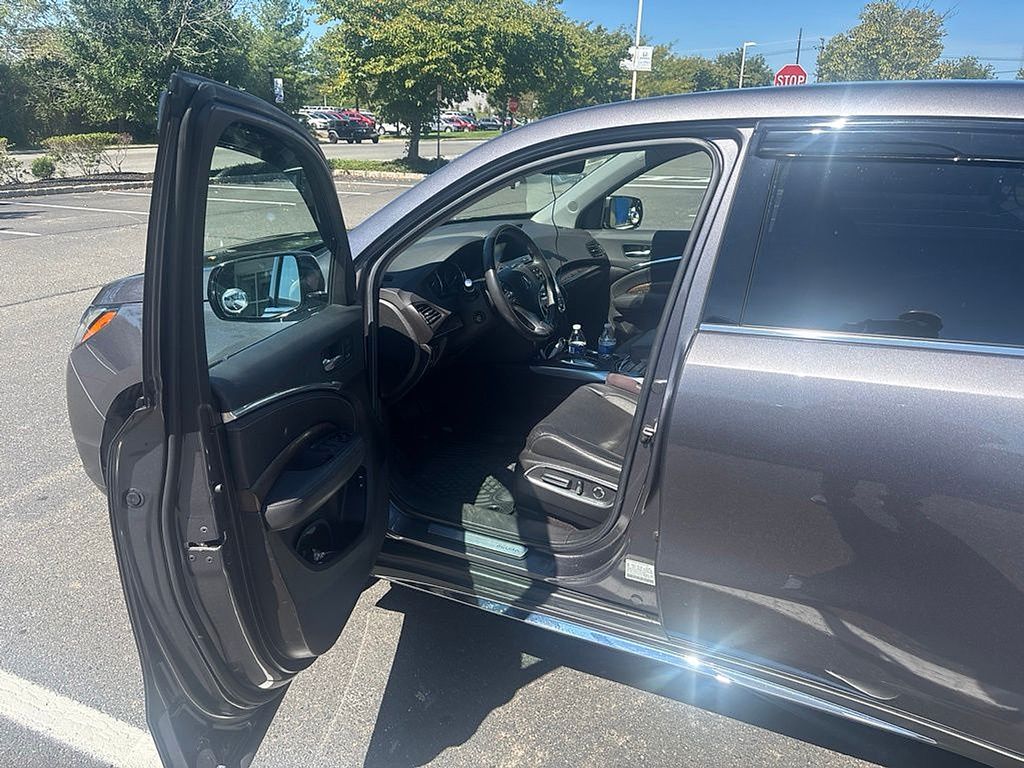 Thumbnail: 2019 Acura MDX - 2