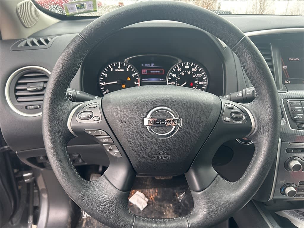 Thumbnail: 2017 Nissan Pathfinder - 2